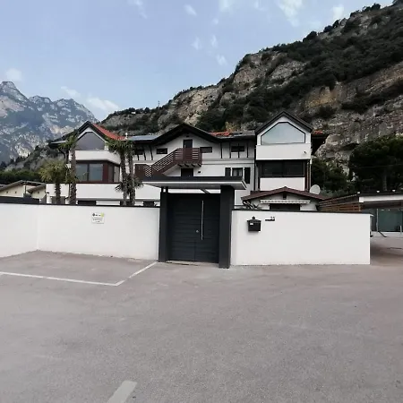 Apartment Torbole Front