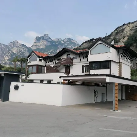 Apartment Torbole Front *